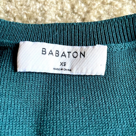 Artitzia Babaton sweater size extra small - Picture 4 of 4